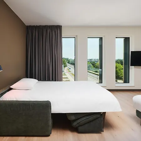 Hotel Premiere Classe Airport 2*